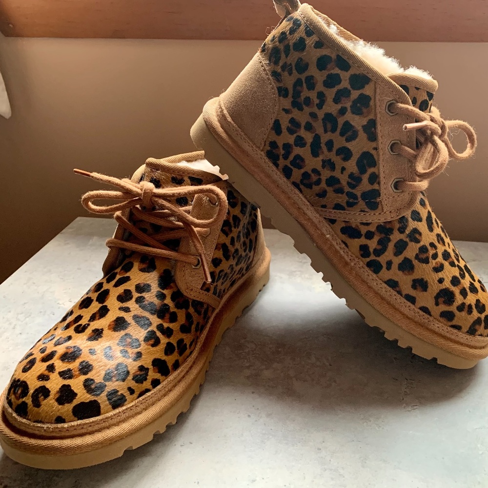 Ugg Neumel womens size 7